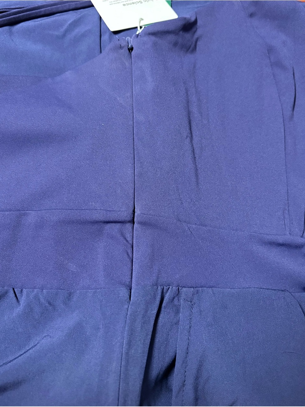 Halara Breezeful Backless Side Invisible Zipper Pocket Wide Leg Quick Dry - Picture 5 of 5